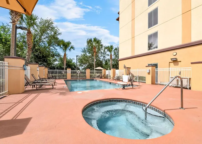 Comfort Suites Orlando AirportAirport Hotel